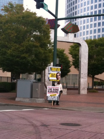 parlor-bellevue-street-signs