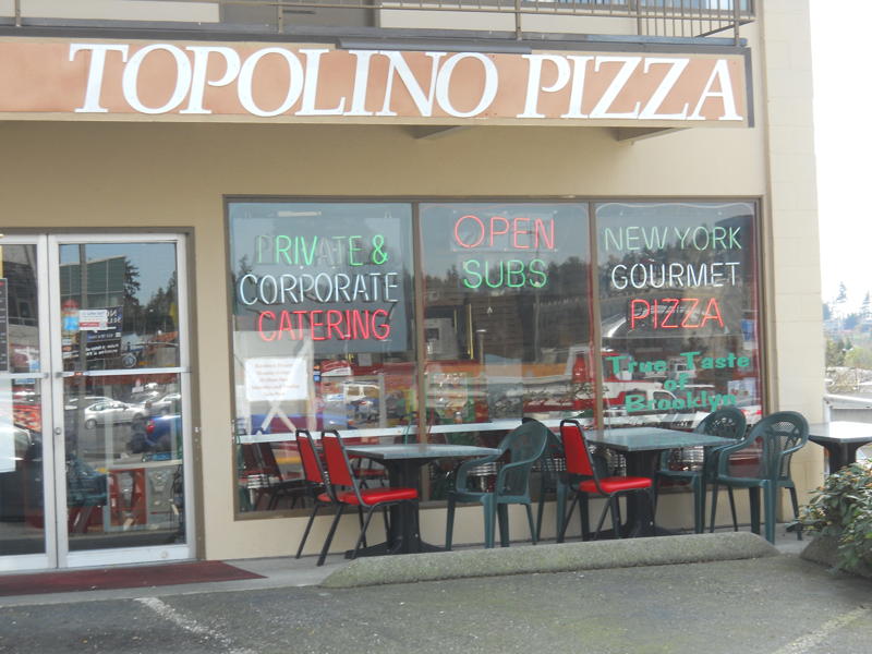 Topolino's Pizza Bellevue Exterior