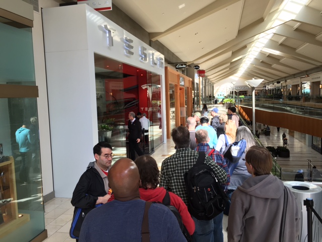 Tesla Model 3 Bellevue Square 5