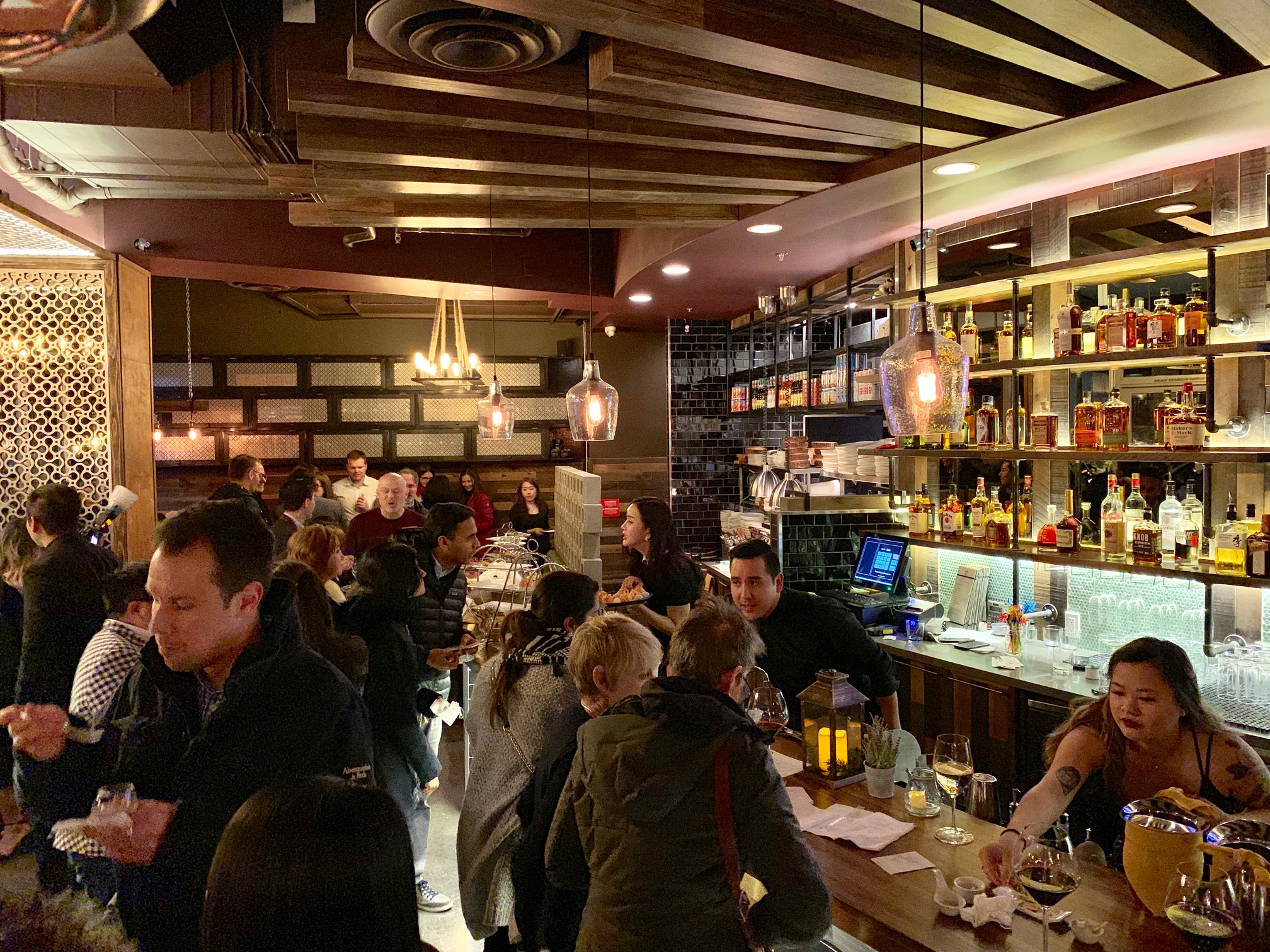 Tem Sib Thai Food Opens at Ten20 Tower Tem Sib Thai Food Opens at Ten20 Tower