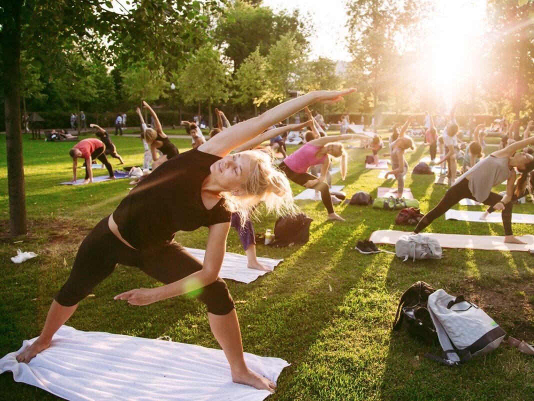 Jujubeet Cafe to Host Yoga Class at Bellevue Park Beginning in June Jujubeet Cafe to Host Yoga Class at Bellevue Park Beginning in June