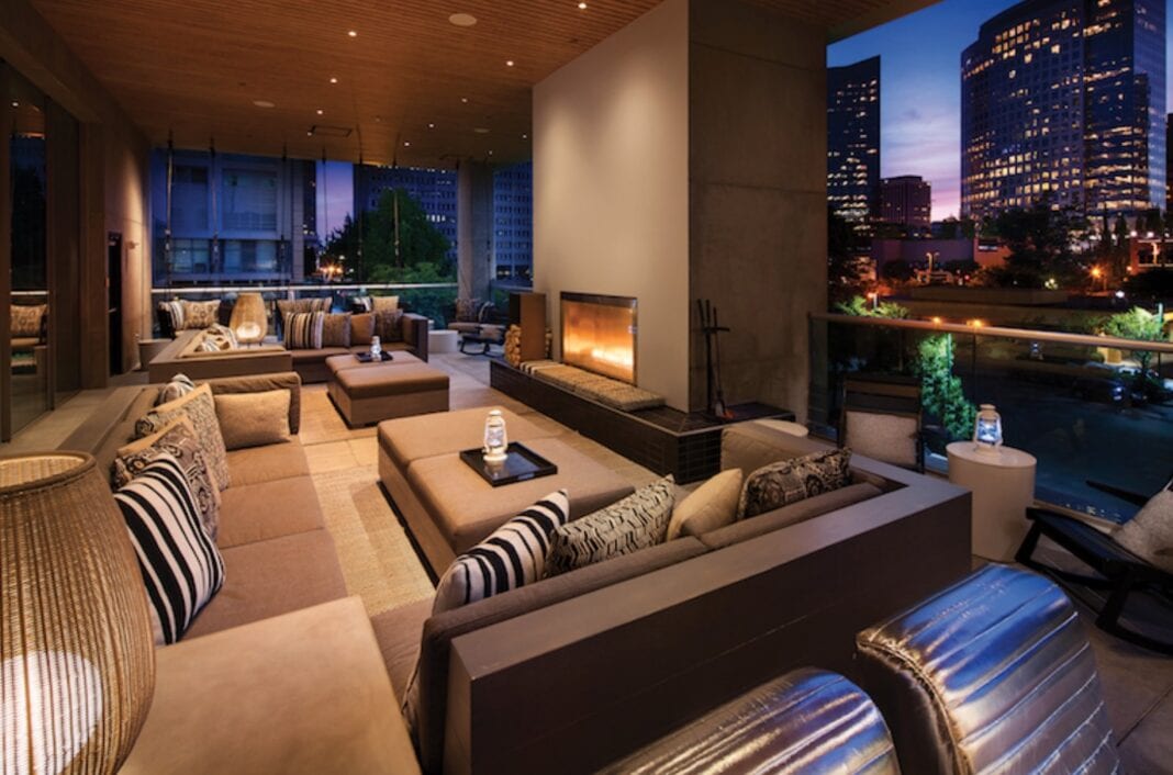 Summer Dining at The Collection W Bellevue, The Porch