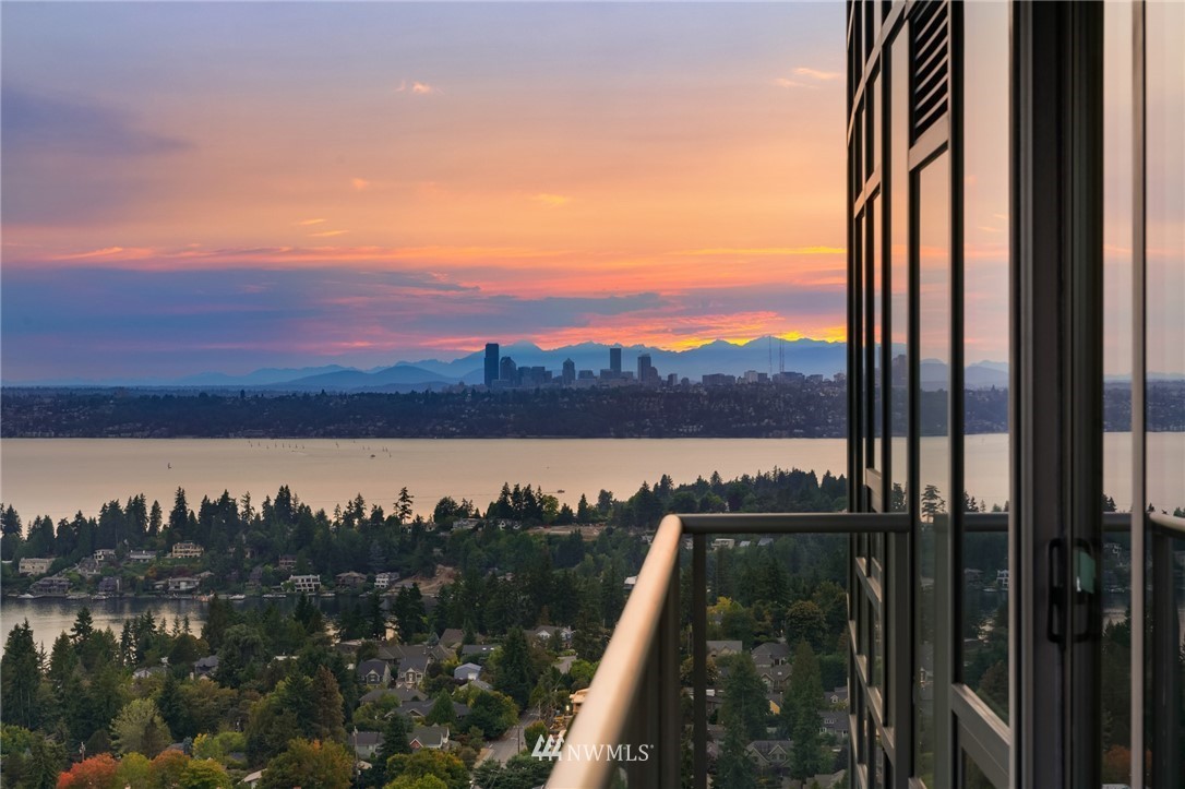 38th floor of One Lincoln Tower in Bellevue