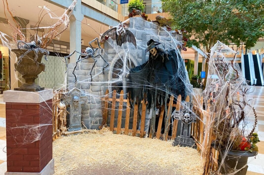 2021 Halloween Activities for Kids and Adults in Downtown Bellevue Halloween 2021 Downtown Bellevue