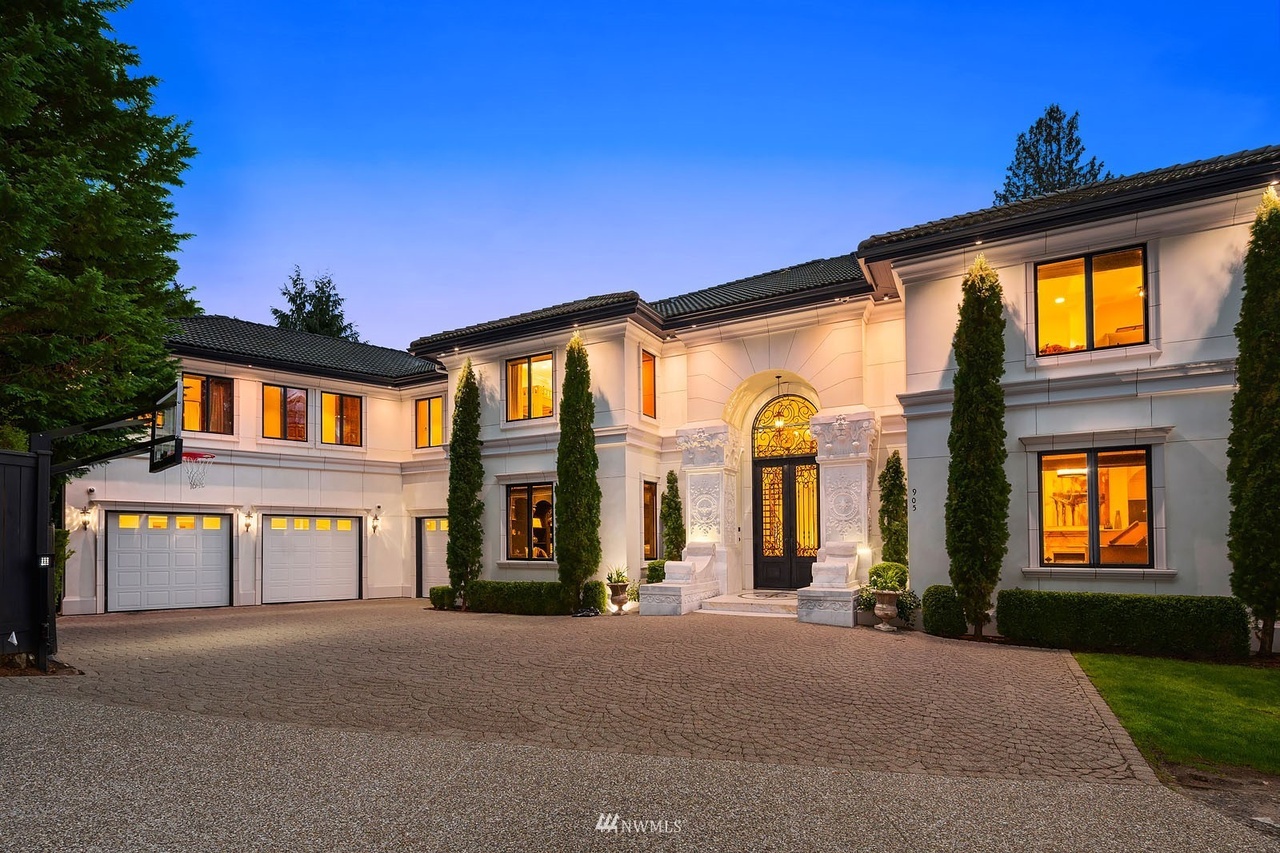 Russell and Ciara's West Bellevue Home