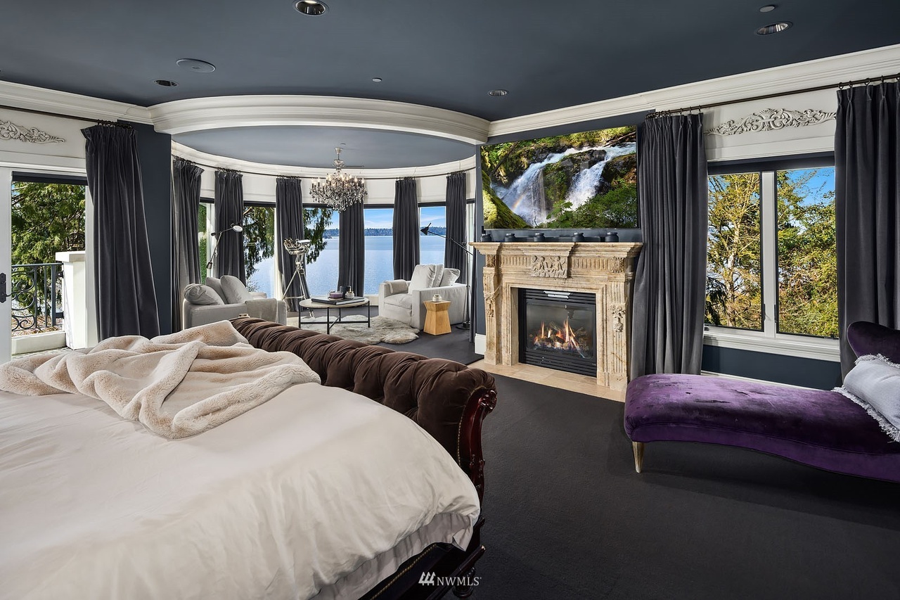 Russell and Ciara's West Bellevue Home