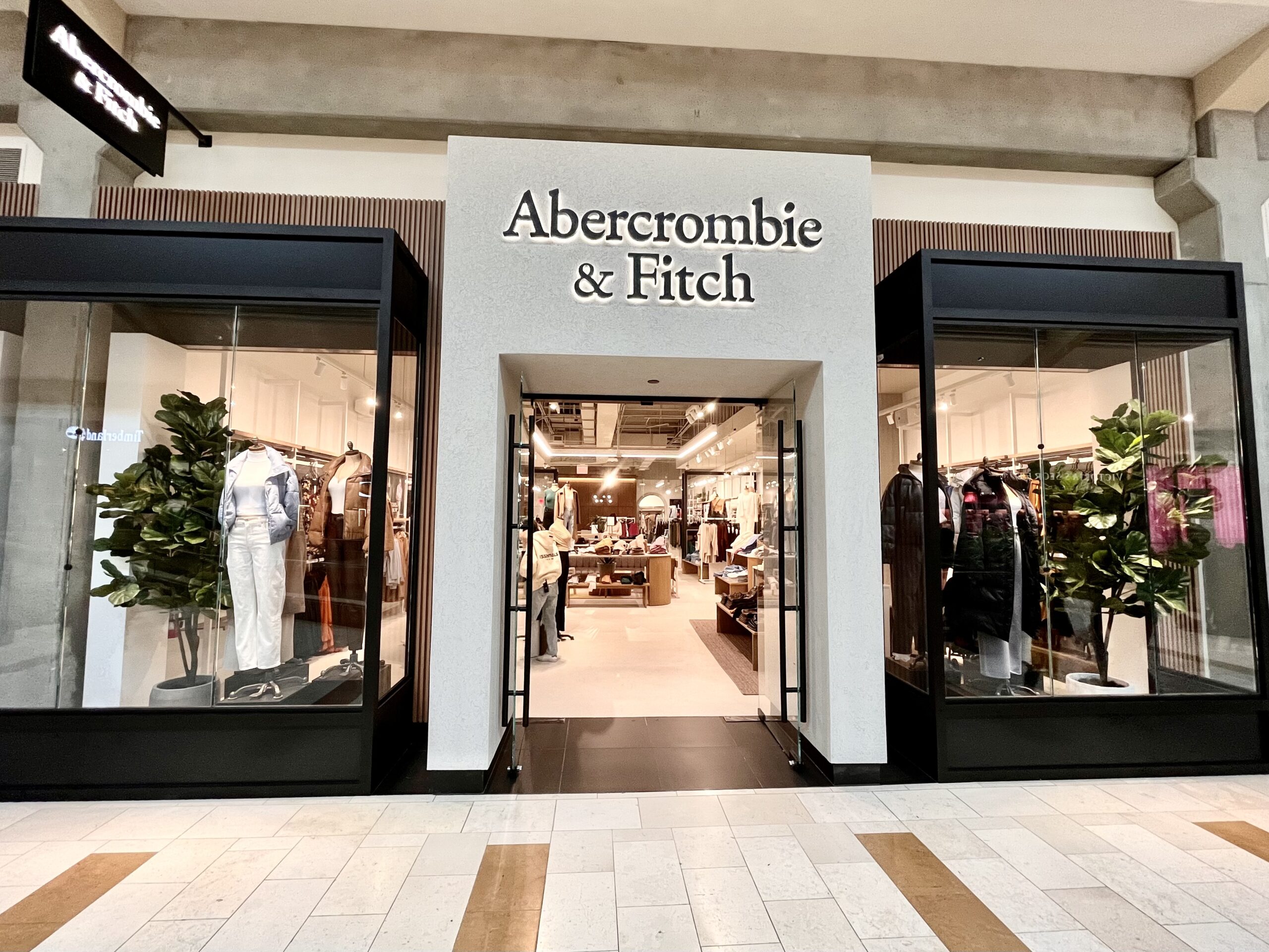 Abercrombie & Fitch Opens Rebranded Store at Bellevue Square