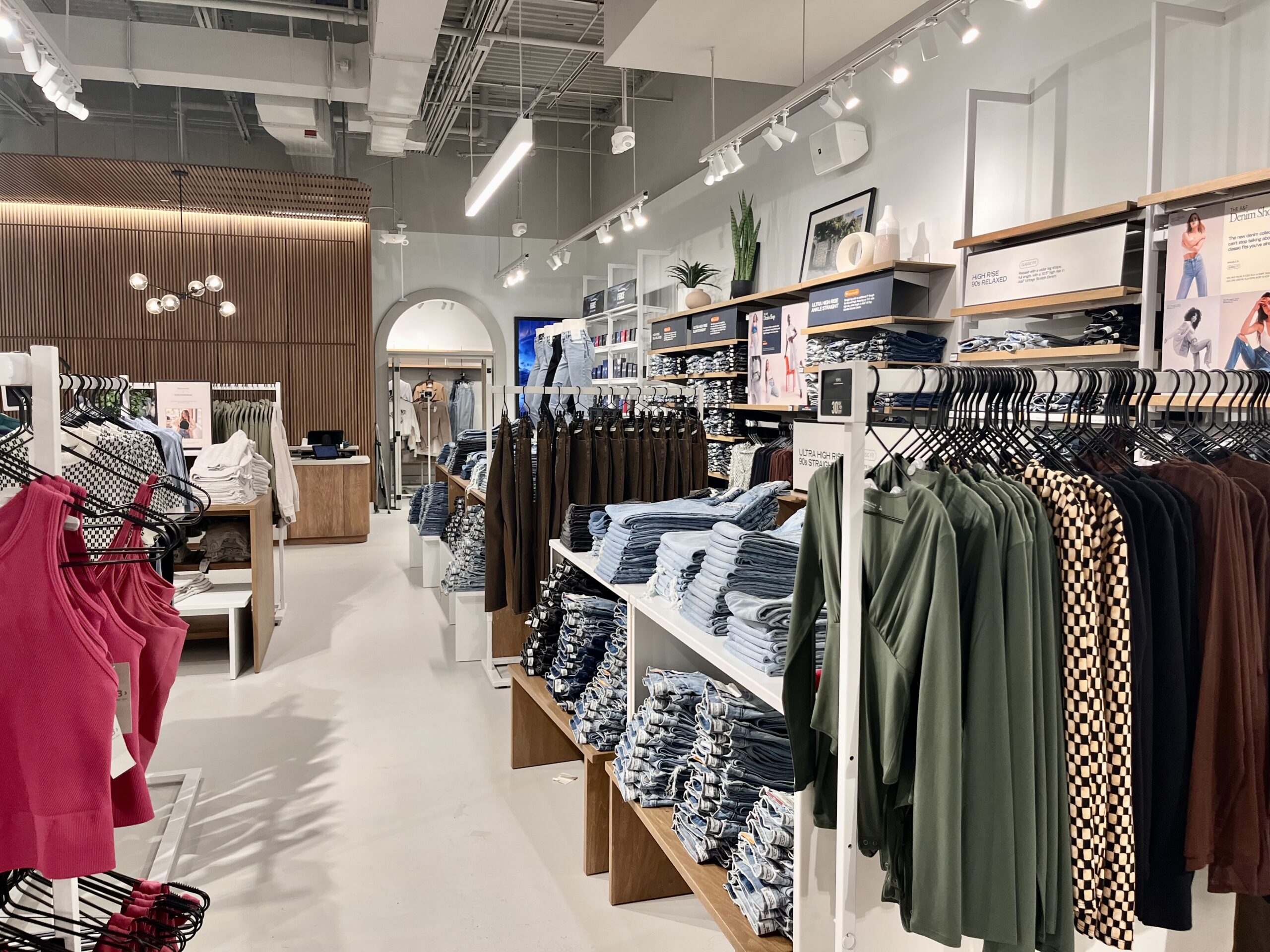 Abercrombie & Fitch Opens Rebranded Store at Bellevue Square