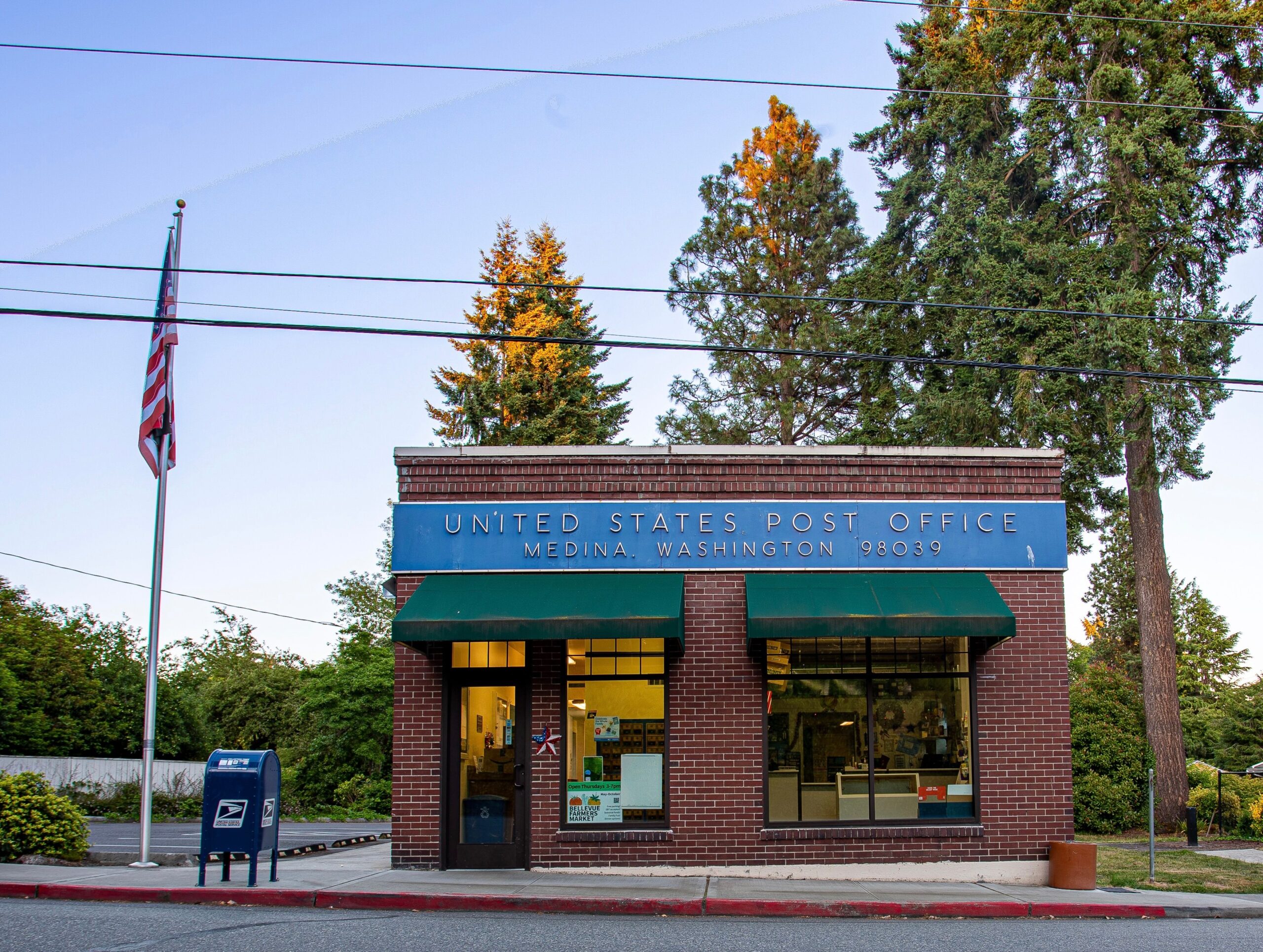 Medina Post Office