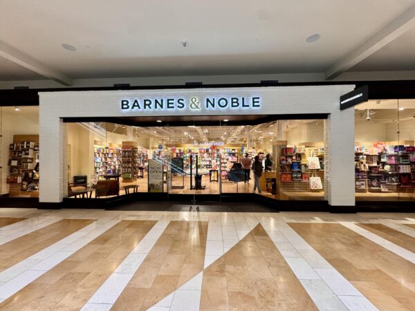 Barnes & Noble Now Open at Bellevue Square